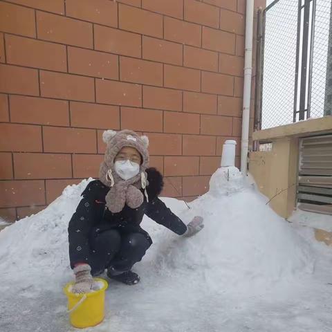 满城银装一夜来，扫雪除冰我们行——栖霞市实验小学五（3）中队扫雪行动