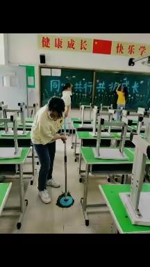 同心共行，共护成长——昌盛路实验小学一年级家长会纪实