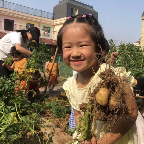 【育新幼儿园】——苗苗班大自然最好的老师！