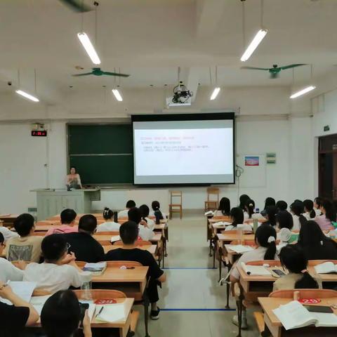 2023年河池学院数理学院2021级数学与应用数学专业赴罗城二高见习活动