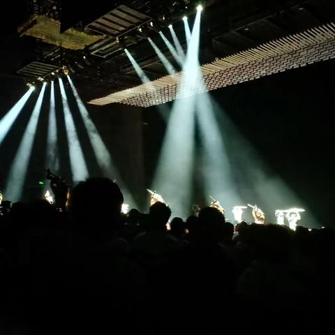 挥洒热血青春 回忆深入心中