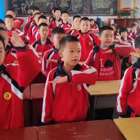 “九九重阳，爱心敬老”红旗小学四五班重阳节感恩活动