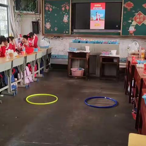 “龙腾逢盛世，喜迎中国年”——红旗小学四年级五班元旦联欢会