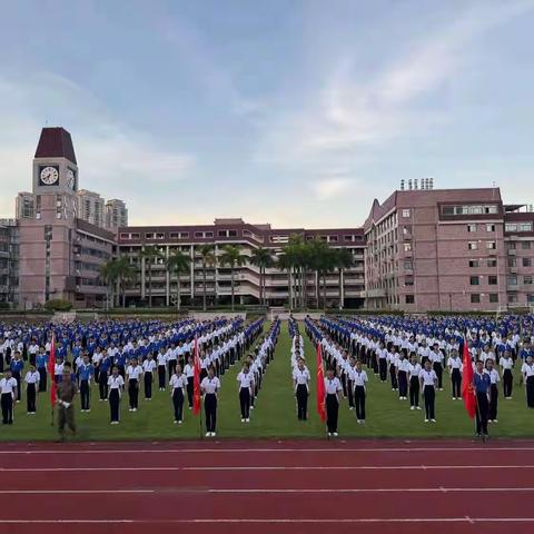 高一12班军训特辑：我们的蜕变之旅！