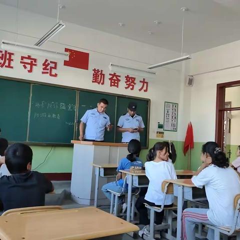 青春孕育希望，法治护航未来 上阿布拉什小学防“两卡”诈骗宣传教育