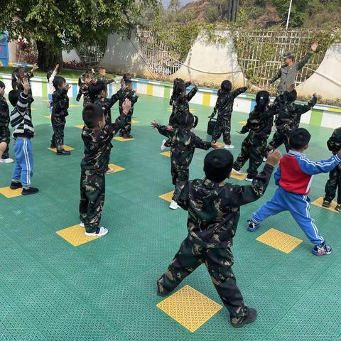 镇康县康达幼儿园第七周美篇——军警课篇