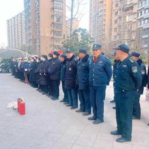 天正·中央大街组织开展消防应急演练活动