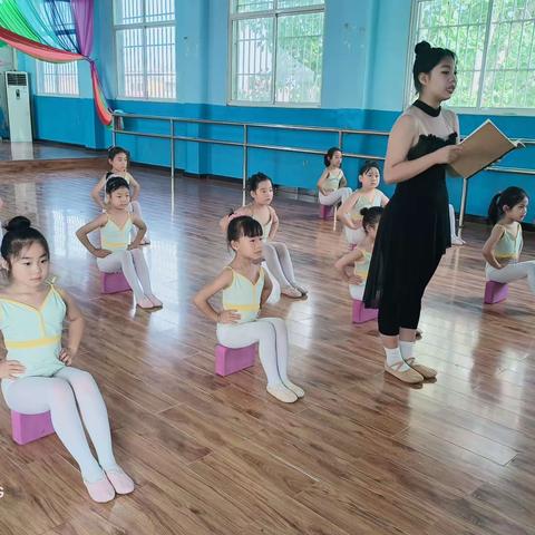 欢欢舞蹈独树校区暑假公开汇报课