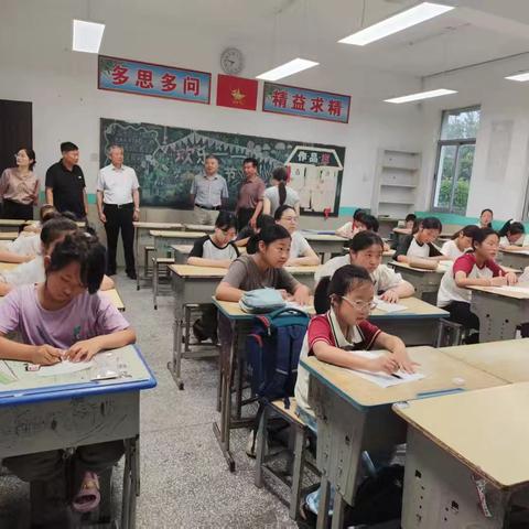 多彩暑期 浸润童心 区关工委领导走进丁集小学指导校站结合工作