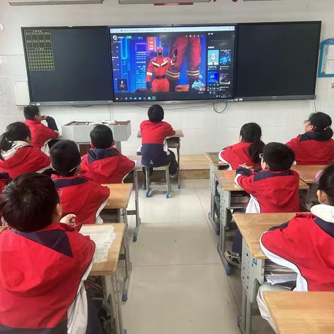 “同上消防公开课 共筑安全防火墙‘’——胜利小学五（4）中队观看消防公开课
