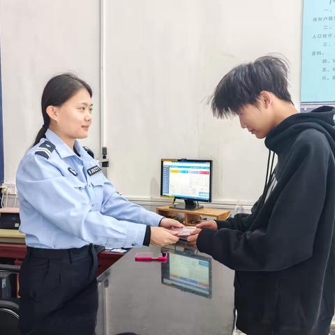 国庆假期“不打烊” 为民服务“不缺位”