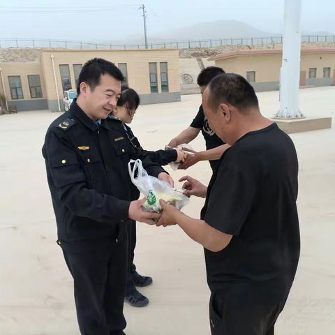 “执法蓝”温情守护传递执法温度