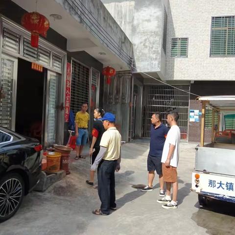 那大镇那恁村委会开展“巩卫”卫生整治工作