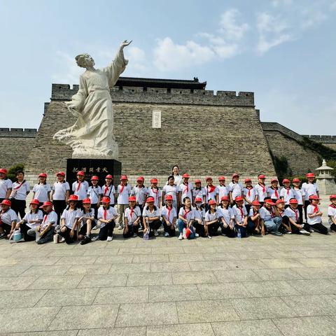 浓情五月天，研学促成长，传承红色基因，探索恐龙世界——记锦绣学校三年级十班研学活动