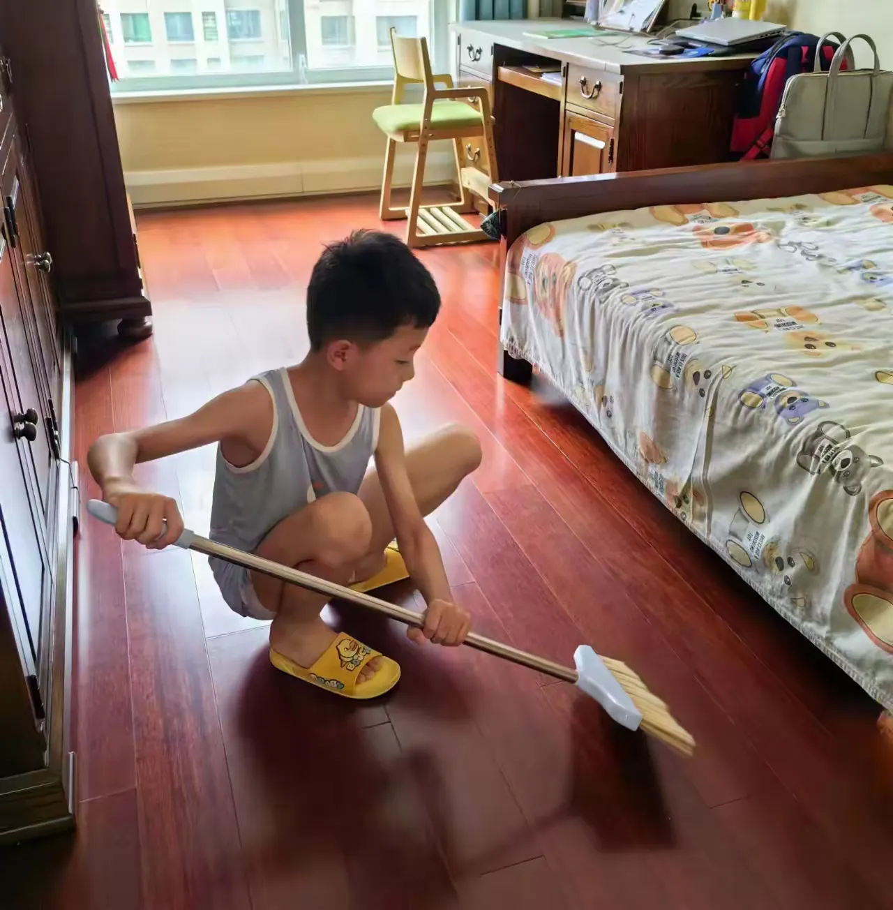 简篇-橡树湾小学二(3)中队王梓旭 热爱劳动,点滴积累,记暑期一次家务劳动展示