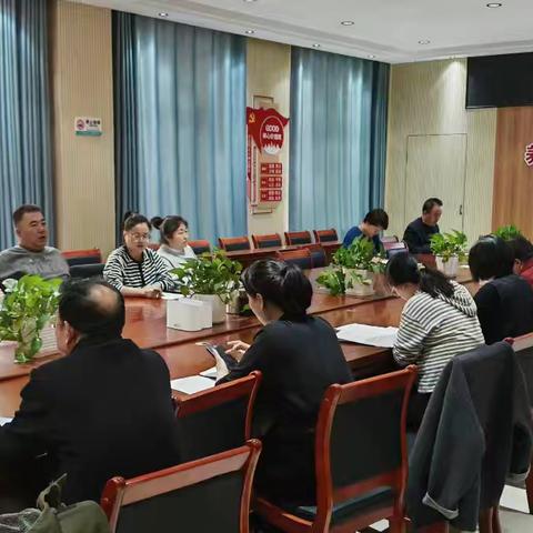 【二小+党建】党建引领砺初心 即查即改强担当 乌拉特中旗第二小学党支部召开2024年度专题组织生活会暨民主评议党员大会