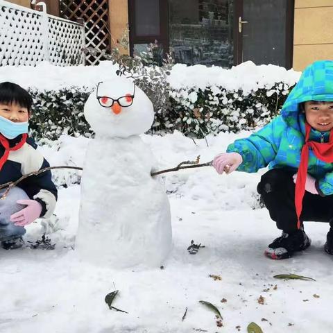 “趣”玩雪、“乐”童年——冬日玩雪记