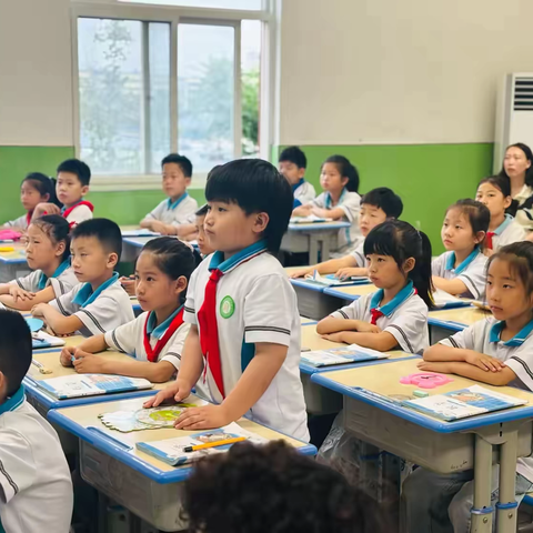 立足课堂 聚焦素养——官厅小学二年级数学教研组研讨课活动