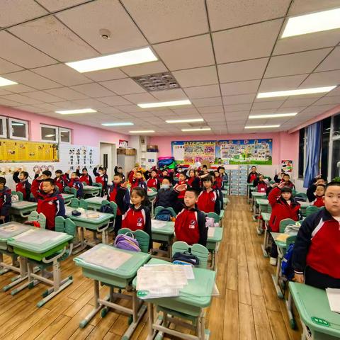 冬韵暖校园，童心迎新年 ——二年级7班第十七、十八周周小结（12.22-12.26，12.29-12.31）