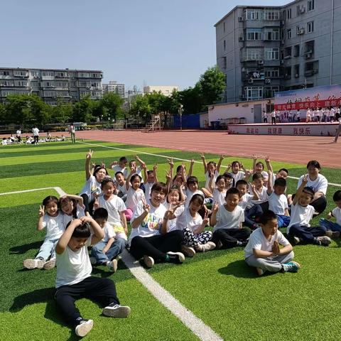 建北幼儿园大三班参观小学活动