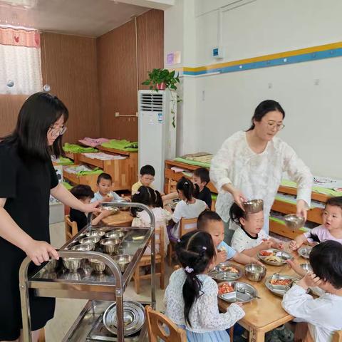 以爱为勺 共烹童年