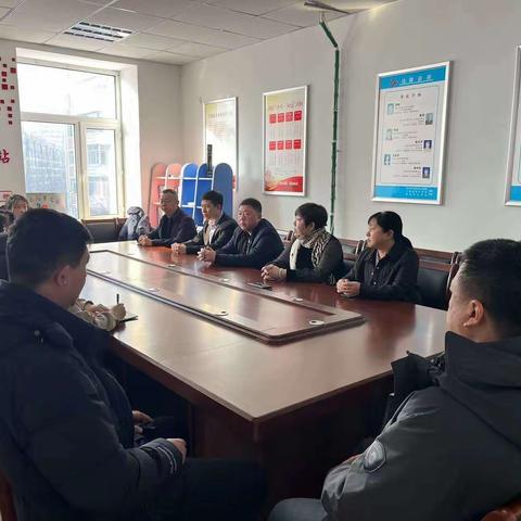 工程街道红专西段社区召开“政商沙龙”助企发展座谈会