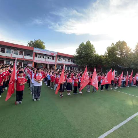 “少年追风 绿茵逐梦”宝丰县东城门小学第四届校长杯足球联赛开幕式