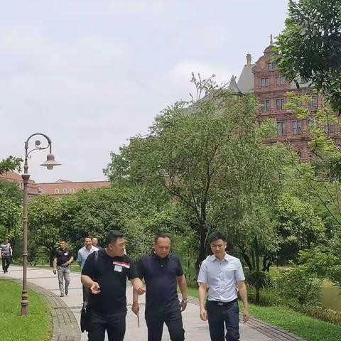 石文镇创先争优促发展，努力实现招商引资新突破