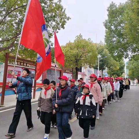 传承雷锋精神，弘扬时代新风 --澴潭镇中心学校组织开展“学雷锋”主题志愿服务活动