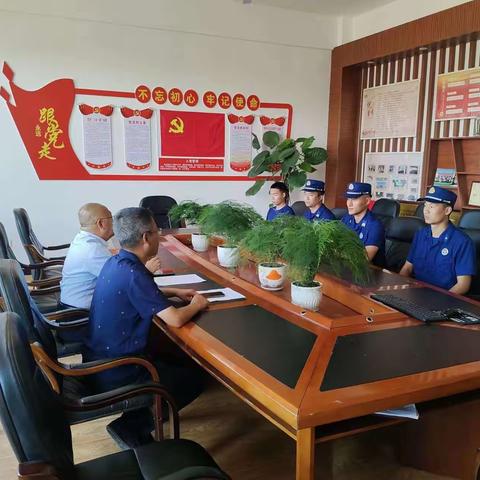 黑龙坝中学新生军训纪实