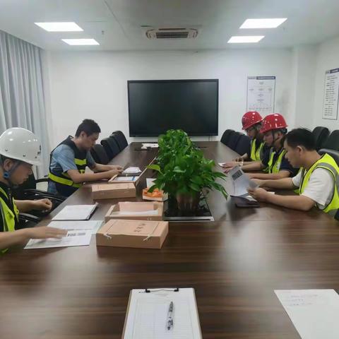 深圳市新城市规划建筑设计研究院工作坪盐通道简报