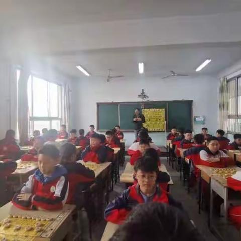 弈以启智，“棋乐”融融——林州市第六小学象棋社团