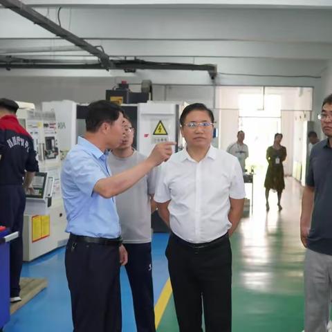 技炫青春，能创未来--2025年铁岭市职业技能大赛车工（数控）和车身修理（汽车维修工）赛项在我校圆满举行