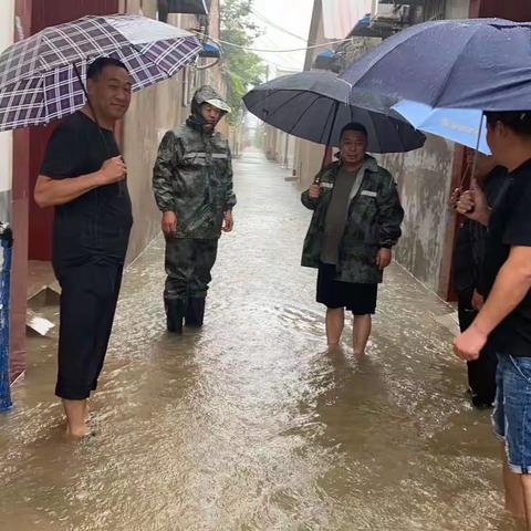 雨天巡查不松懈   筑牢防汛安全屏障