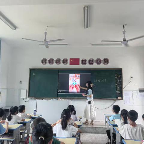 课后服务折纸兴趣课：动手与创造的欢乐时光