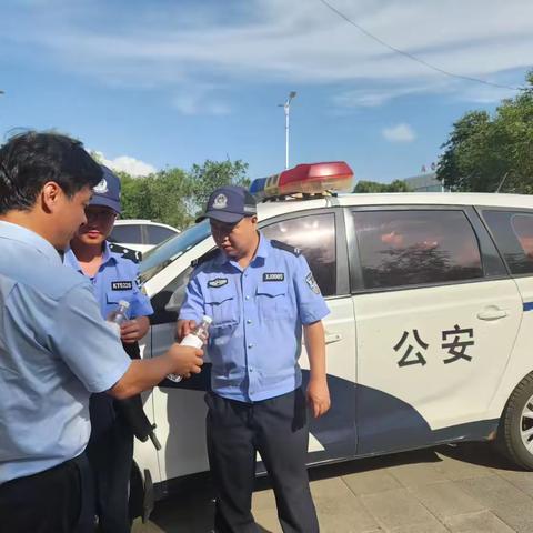 【区分行营业部站前街支行】 港湾关怀沁人心 炎炎夏日送清凉