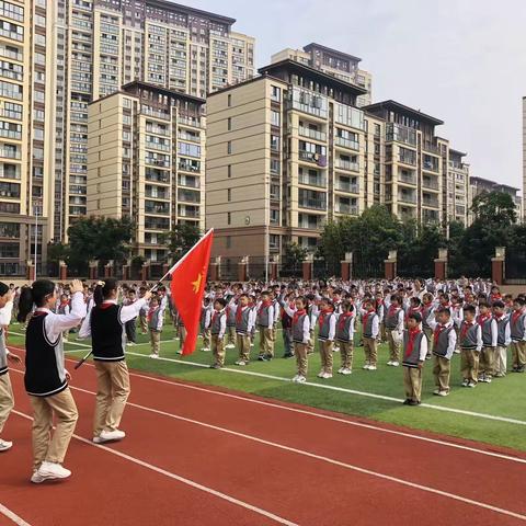 “强国复兴有我，争做新时代好队员”——芜湖师范附属小学教育集团官河小学开展少先队建队日主题活动