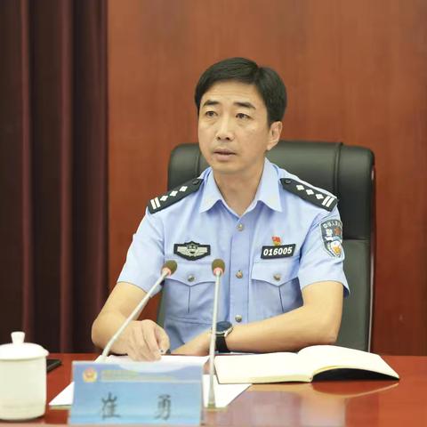 市公安局政治部党支部举行“严守纪法红线  拒绝酒驾醉驾”主题党日活动