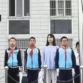 心怀感恩，与爱同行——海湾小学四一中队主题升旗仪式