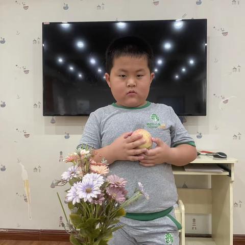 朝霞班周一分享—《夏季水果》