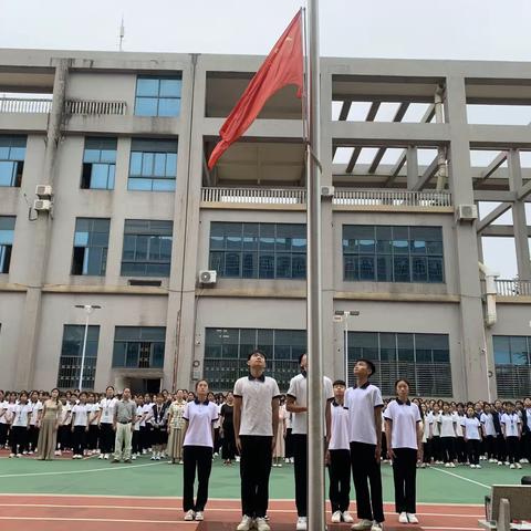 海口华建幼师职业学校一第八周早会