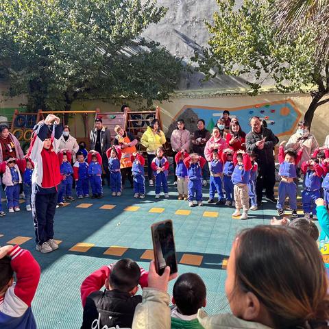 家园携手  玩转体能——豫灵镇阳光幼儿园家庭教育讲座暨体能大循环展示活动