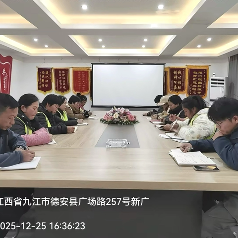 扫好每一条街，扮靓每一处景——以精细治理绘就宜居画卷