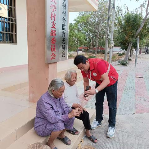 上门服务，为老人排忧解难