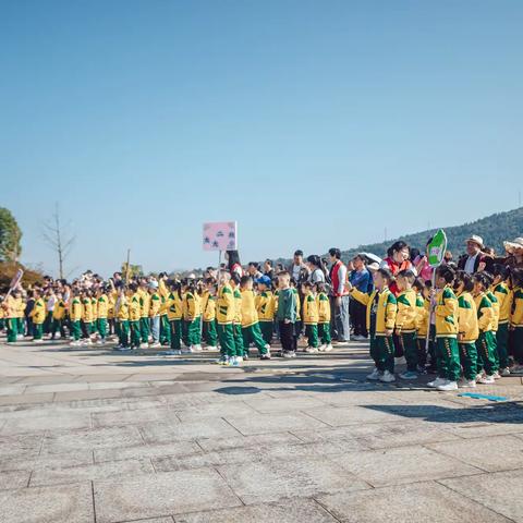 贝尔馨幼儿园亲子活动 “乐享童心，亲悦同行”精彩回顾                    （一）