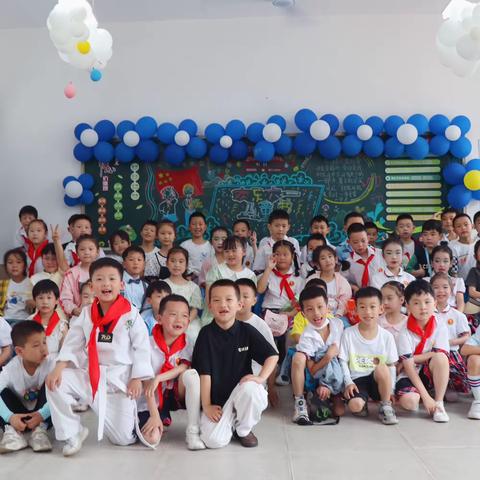 “欢乐童年，童梦飞扬”北京路第二小学一（5）班”六一”文艺汇演