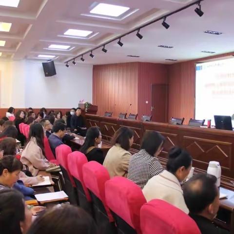 【“三抓三促”行动进行时】专家引领，聚力前行-----白银区郝家川小学数学组教师开展培训研讨活动