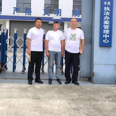 【八力护航】“警”追不停 抓逃不止 汉台巡特警抓获一名外省逃犯