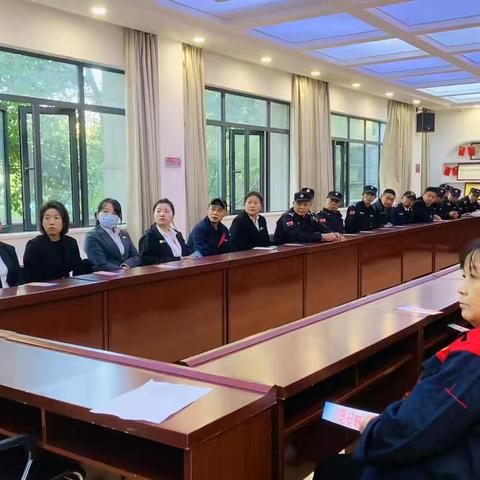 枫桦苇岸/11月份服务月刊