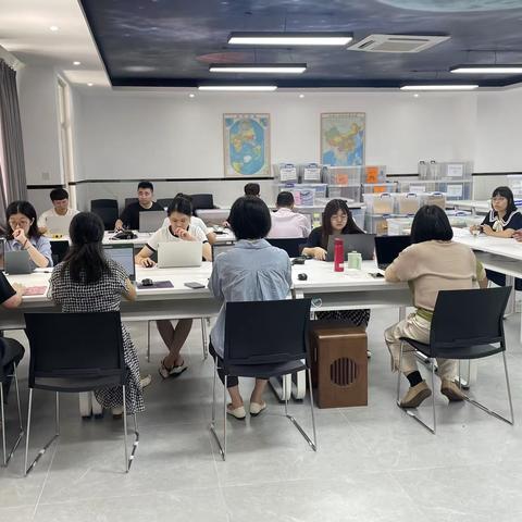 区教育局开展公办幼儿园审前专题培训